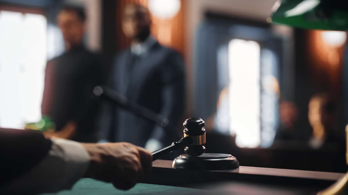 A judge putting down their gavel during a trial in El Paso.